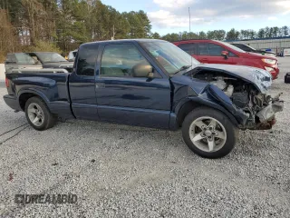 2001 GMC Sonoma SLS w/1SF Pkg with VIN 1GTCS195618199683, listed as a Copart auction lot 85921454 with 186,996 mi miles and Salvage Title. Bid and sale history available at carsss.com. Image 4.