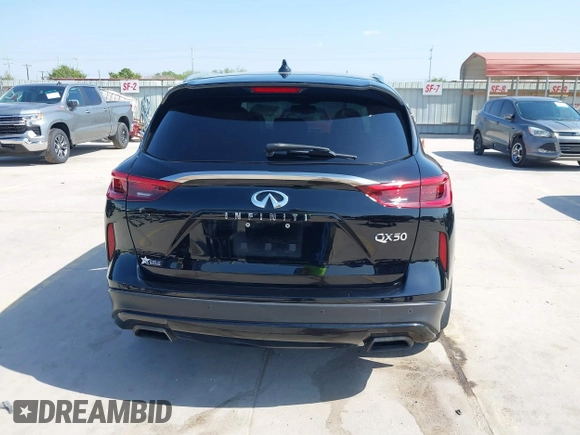 2021 Infiniti QX50 Luxe z VIN 3PCAJ5BA4MF105359, wystawiony jako IAAI lot #41772029 z przebiegiem 66 497 mil mil oraz . Historia ofert i sprzedaży dostępna na DreamBid. Obrazek 17.