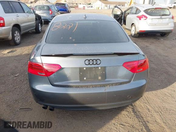 2013 Audi A5 Premium Plus z VIN WAULFAFR6DA041365, wystawiony jako IAAI lot #40858221 z przebiegiem 102 102 mil mil oraz . Historia ofert i sprzedaży dostępna na DreamBid. Obrazek 16.