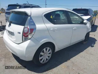 2013 Toyota Prius One z VIN JTDKDTB39D1533017, wystawiony jako IAAI lot #42383282 z przebiegiem 162 435 mil mil oraz . Historia ofert i sprzedaży dostępna na DreamBid. Obrazek 4.