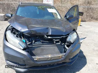 2018 Honda HR-V EX-L Navi with VIN 3CZRU6H74JM727764, listed as a IAAI auction lot 42002677 with 183,880 mi miles. Bid and sale history available at carsss.com. Image 6.
