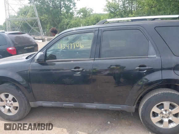 2011 Ford Escape Limited z VIN 1FMCU0EG8BKB96909, wystawiony jako IAAI lot #42499816 z przebiegiem 195 706 mil mil oraz . Historia ofert i sprzedaży dostępna na DreamBid. Obrazek 14.