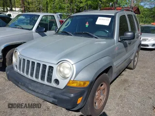 2007 Jeep Liberty Sport with VIN 1J8GK48K07W660822, listed as a IAAI auction lot 41993712 with 199,337 mi miles. Bid and sale history available at carsss.com. Image 2.