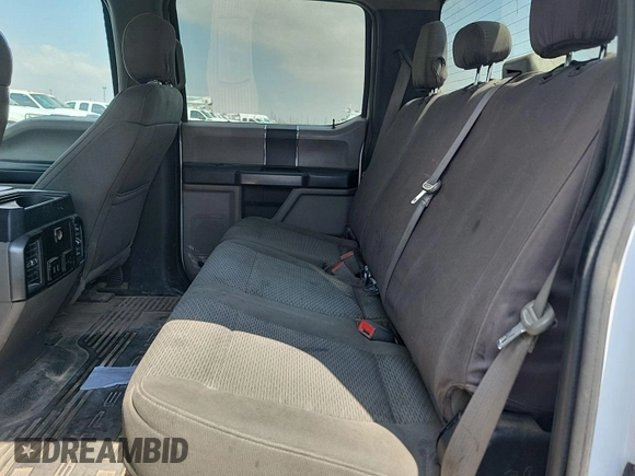 2018 Ford F-350 Platinum z VIN 1FT7W3B60JEB74719, wystawiony jako IAAI lot #42511159 z przebiegiem 121 703 mil mil oraz . Historia ofert i sprzedaży dostępna na DreamBid. Obrazek 3.