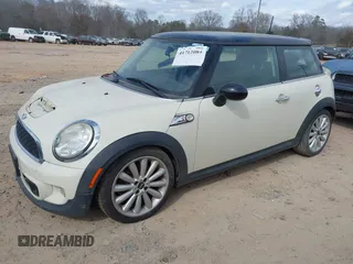 2011 MINI Hardtop S with VIN WMWSV3C5XBTY14030, listed as a IAAI auction lot 41712084 with 132,126 mi miles and . Bid and sale history available at DreamBid. Image 2.