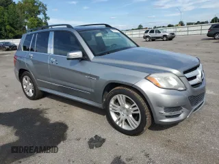 2014 Mercedes-Benz GLK 350 with VIN WDCGG5HB6EG183488, listed as a Copart auction lot 70747314 with 138,192 mi miles and Salvage Title. Bid and sale history available at DreamBid. Image 4.