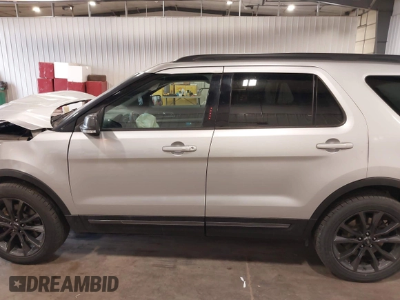 2017 Ford Explorer XLT с VIN 1FM5K8D89HGA27310, выставлен на аукционе IAAI как лот 42051535 с пробегом 111 483 миль миль и . История ставок и продаж доступна на DreamBid. Изображение 15.
