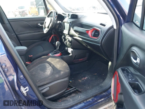 2018 Jeep Renegade Trailhawk with VIN ZACCJBCB8JPH88816, listed as a IAAI auction lot 41649502 with 94,282 mi miles. Bid and sale history available at carsss.com. Image 5.