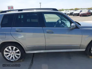 2011 Mercedes-Benz GLK-Class GLK 350 with VIN WDCGG5GB5BF598255, listed as a IAAI auction lot 41803467 with 104,264 mi miles. Bid and sale history available at carsss.com. Image 13.