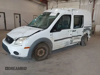 2013 Ford Transit Connect XLT z VIN NM0LS6BN7DT158257, wystawiony jako IAAI lot #42485036 z przebiegiem 120 492 mil mil oraz . Historia ofert i sprzedaży dostępna na DreamBid. Obrazek 2.