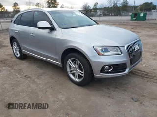 2015 Audi Q5 Premium Plus with VIN WA1LFAFP3FA074953, listed as a IAAI auction lot 41236247 with 207,006 mi miles. Bid and sale history available at carsss.com. Image 1.