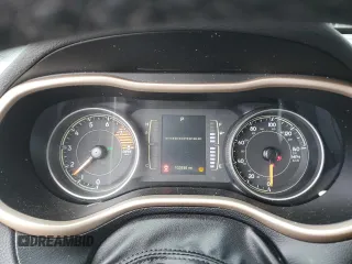2017 Jeep Cherokee Latitude z VIN 1C4PJLCS8HW554373, wystawiony jako Copart lot #56988155 z przebiegiem 102 936 mil mil oraz Szkoda całkowita • Salvage title. Historia ofert i sprzedaży dostępna na DreamBid. Obrazek 9.