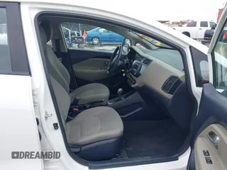 2017 Kia Rio LX z VIN KNADM4A37H6005689, wystawiony jako IAAI lot #42117199 z przebiegiem 117 184 mil mil oraz . Historia ofert i sprzedaży dostępna na DreamBid. Obrazek 5.
