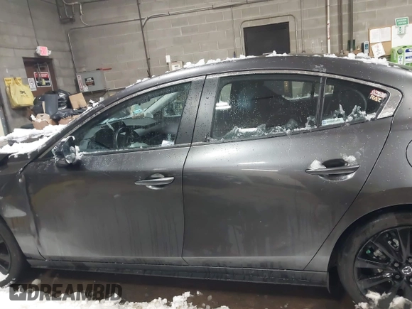 2025 Mazda 3 S Select Sport with VIN JM1BPABMXS1761383, listed as a IAAI auction lot 41398264 with 9,549 mi miles and . Bid and sale history available at DreamBid. Image 14.