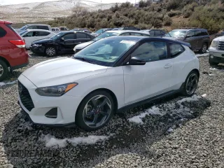 2019 Hyundai Veloster Turbo z VIN KMHTH6AB0KU015856, wystawiony jako Copart lot #51177265 z przebiegiem 92 726 mil mil oraz Szkody całkowita. Historia ofert i sprzedaży dostępna na DreamBid. Obrazek 1.