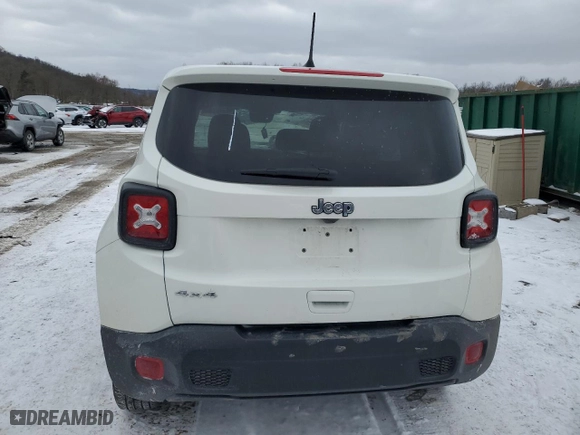 2023 Jeep Renegade Latitude with VIN ZACNJDB17PPP66275, listed as a Copart auction lot 46310735 with 32,636 mi miles and Non Repairable. Bid and sale history available at carsss.com. Image 6.
