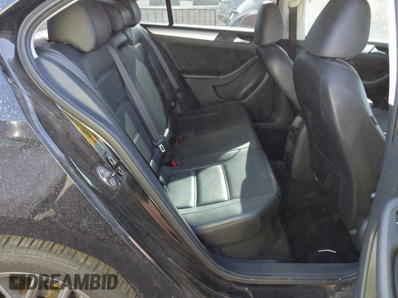 2013 Volkswagen Jetta SE with VIN 3VWDP7AJ9DM449304, listed as a IAAI auction lot 41677422 with 133,897 mi miles and . Bid and sale history available at DreamBid. Image 8.