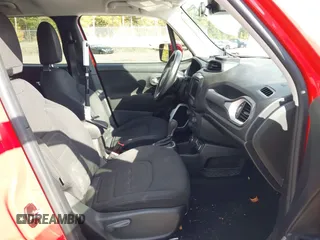 2021 Jeep Renegade Latitude with VIN ZACNJDBB8MPM76728, listed as a IAAI auction lot 40611424 with 49,781 mi miles and . Bid and sale history available at DreamBid. Image 5.