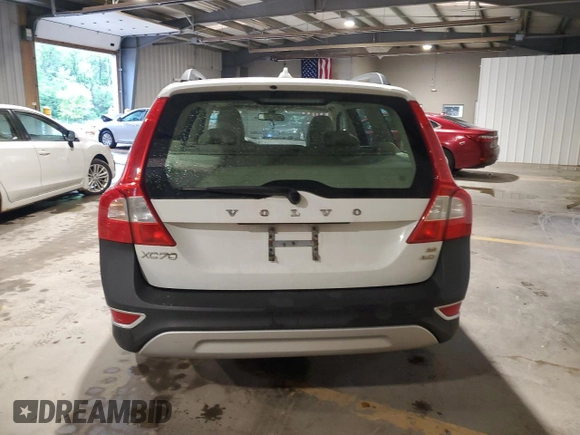 2010 Volvo XC70 3.2L z VIN YV4960BZ5A1091230, wystawiony jako Copart lot #56660795 z przebiegiem 138 400 mil mil oraz Szkoda całkowita • Salvage title. Historia ofert i sprzedaży dostępna na DreamBid. Obrazek 6.