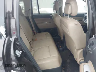 2014 Jeep Compass Latitude with VIN 1C4NJDEB1ED762578, listed as a IAAI auction lot 41244333 with 145,085 mi miles and . Bid and sale history available at carsss.com. Image 8.