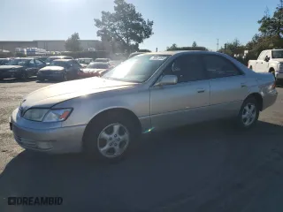 1997 Lexus ES 300 Luxury Sport Sdn with VIN JT8BF22G7V0064748, listed as a Copart auction lot 78067064 with 198,616 mi miles and Salvage Title. Bid and sale history available at carsss.com. Image 1.