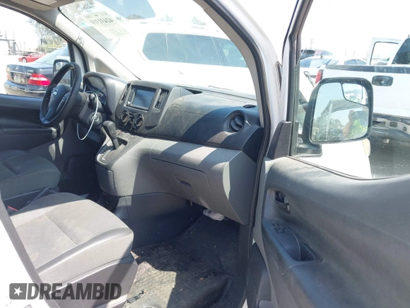 2020 Nissan NV200 SV with VIN 3N6CM0KN3LK704066, listed as a IAAI auction lot 42431310 with 198,481 mi miles and . Bid and sale history available at DreamBid. Image 5.