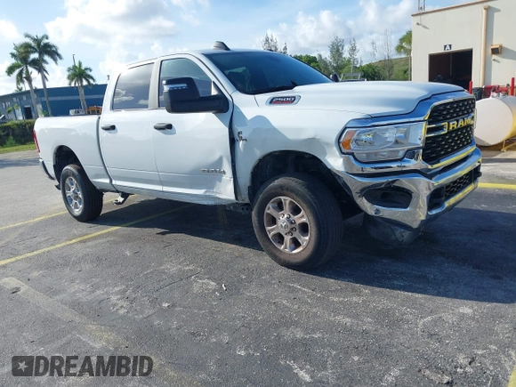 2024 Ram 2500 Big Horn with VIN 3C6UR5DL6RG285652, listed as a IAAI auction lot 42511830 with 36,041 mi miles and . Bid and sale history available at DreamBid. Image 1.