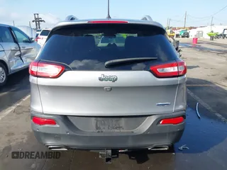 2017 Jeep Cherokee Latitude z VIN 1C4PJLCS8HW643912, wystawiony jako IAAI lot #41428918 z przebiegiem 84 726 mil mil oraz . Historia ofert i sprzedaży dostępna na DreamBid. Obrazek 15.