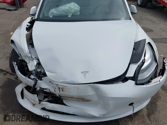 2023 Tesla Model 3 z VIN 5YJ3E1EA5PF383595, wystawiony jako IAAI lot #41965562 z przebiegiem 35 878 mil mil oraz . Historia ofert i sprzedaży dostępna na DreamBid. Obrazek 6.