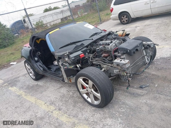 2006 Pontiac Solstice with VIN 1G2MB35B06Y113601, listed as a IAAI auction lot 41330622 with 1 mi miles. Bid and sale history available at carsss.com. Image 1.