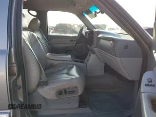 2002 GMC Yukon SLT with VIN 1GKEK13Z52J263912, listed as a IAAI auction lot 41799085 with 340,006 mi miles. Bid and sale history available at carsss.com. Image 5.