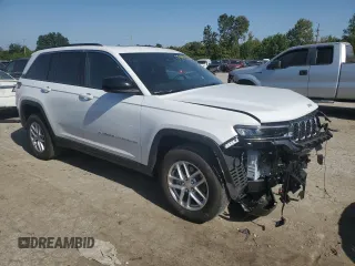 2024 Jeep Grand Cherokee Laredo X with VIN 1C4RJHAG8RC157897, listed as a Copart auction lot 73813014 with 5,013 mi miles and Salvage Title. Bid and sale history available at carsss.com. Image 4.