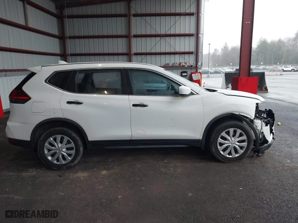 2017 Nissan Rogue SL with VIN JN8AT2MV1HW010658, listed as a IAAI auction lot 41923633 with 139,671 mi miles. Bid and sale history available at carsss.com. Image 13.
