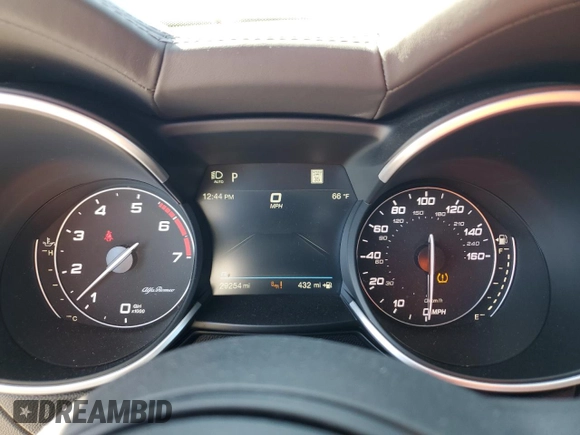 2022 Alfa Romeo Stelvio Veloce z VIN ZASPAKBN3N7D45240, wystawiony jako Copart lot #84031714 z przebiegiem 29 254 mil mil oraz Szkoda całkowita • Salvage title. Historia ofert i sprzedaży dostępna na DreamBid. Obrazek 9.