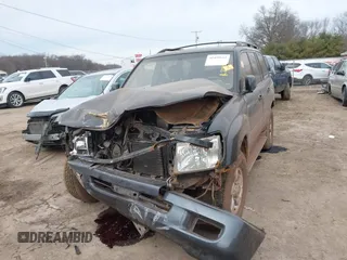 2000 Toyota Land Cruiser with VIN JT3HT05J9Y0091796, listed as a IAAI auction lot 41499612 with 0 mi miles. Bid and sale history available at carsss.com. Image 2.