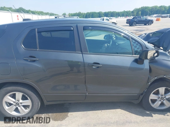 2020 Chevrolet Trax LS with VIN 3GNCJKSB4LL273803, listed as a IAAI auction lot 42243637 with 98,781 mi miles and . Bid and sale history available at DreamBid. Image 14.