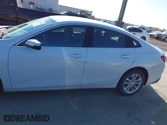 2018 Chevrolet Malibu LT z VIN 1G1ZD5ST6JF226101, wystawiony jako IAAI lot #42455355 z przebiegiem 119 081 mil mil oraz . Historia ofert i sprzedaży dostępna na DreamBid. Obrazek 14.