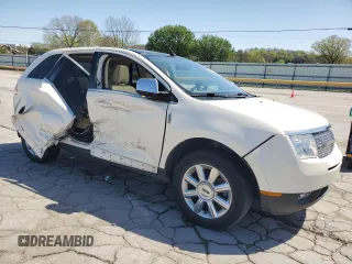 2008 Lincoln MKX z VIN 2LMDU88C98BJ14575, wystawiony jako Copart lot #52404995 z przebiegiem 78 638 mil mil oraz Szkoda całkowita • Salvage title. Historia ofert i sprzedaży dostępna na DreamBid. Obrazek 4.