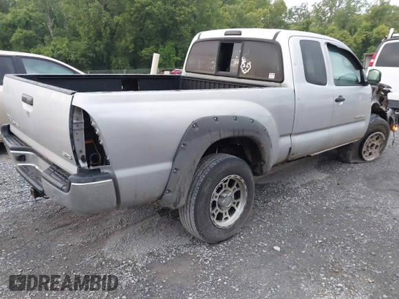 2012 Toyota Tacoma with VIN 5TFUX4EN2CX011263, listed as a IAAI auction lot 42670078 with 164,922 mi miles and . Bid and sale history available at DreamBid. Image 4.
