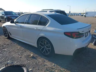 2023 BMW 5 Series M550i xDrive with VIN WBA13BK04PCL88909, listed as a IAAI auction lot 42045994 with 27,729 mi miles and . Bid and sale history available at DreamBid. Image 3.