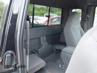 1999 Ford Ranger XLT with VIN 1FTZR15X8XTA90600, listed as a IAAI auction lot 42216744 with 141,940 mi miles and . Bid and sale history available at DreamBid. Image 8.