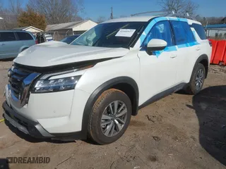 2024 Nissan Pathfinder SL with VIN 5N1DR3CC7RC310071, listed as a IAAI auction lot 41660927 with 3,427 mi miles. Bid and sale history available at carsss.com. Image 17.
