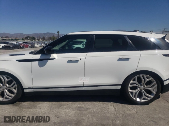 2018 Land Rover Range Rover Velar R-Dynamic SE with VIN SALYL2RV5JA751684, listed as a Copart auction lot 47131785 with 51,621 mi miles and Salvage Title. Bid and sale history available at carsss.com. Image 13.