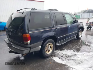2000 Ford Explorer XLT with VIN 1FMZU63P8YUB81789, listed as a IAAI auction lot 41518021 with 243,748 mi miles and . Bid and sale history available at DreamBid. Image 4.