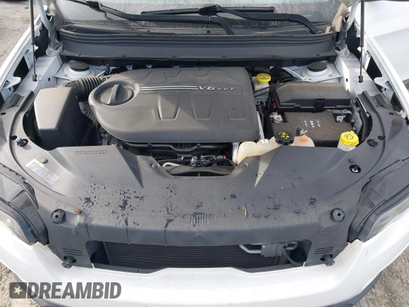 2019 Jeep Cherokee Latitude Plus with VIN 1C4PJLLX5KD403828, listed as a IAAI auction lot 41694076 with 85,718 mi miles and . Bid and sale history available at DreamBid. Image 10.