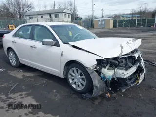 2011 Lincoln MKZ with VIN 3LNHL2GC2BR765716, listed as a IAAI auction lot 41620459 with 122,349 mi miles. Bid and sale history available at carsss.com. Image 1.