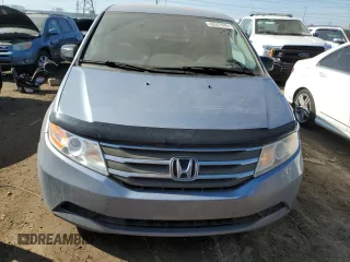2013 Honda Odyssey EX z VIN 5FNRL5H43DB062745, wystawiony jako Copart lot #48347945 z przebiegiem 70 136 mil mil oraz Szkody całkowita. Historia ofert i sprzedaży dostępna na DreamBid. Obrazek 5.