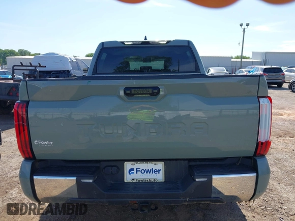 2022 Toyota Tundra SR5 with VIN 5TFLA5AB7NX013477, listed as a IAAI auction lot 42172272 with 30,460 mi miles and . Bid and sale history available at DreamBid. Image 16.