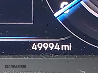 2021 Volkswagen Atlas SEL z VIN 1V2BR2CA6MC502917, wystawiony jako IAAI lot #41681068 z przebiegiem 49 994 mil mil oraz . Historia ofert i sprzedaży dostępna na DreamBid. Obrazek 15.