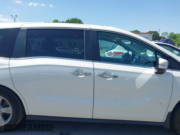 2019 Honda Odyssey EX-L with VIN 5FNRL6H76KB101969, listed as a IAAI auction lot 41985816 with 107,309 mi miles. Bid and sale history available at carsss.com. Image 13.